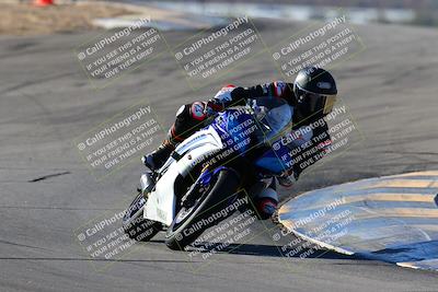 media/Jan-09-2022-SoCal Trackdays (Sun) [[2b1fec8404]]/Turns 9 and 8 (920am)/